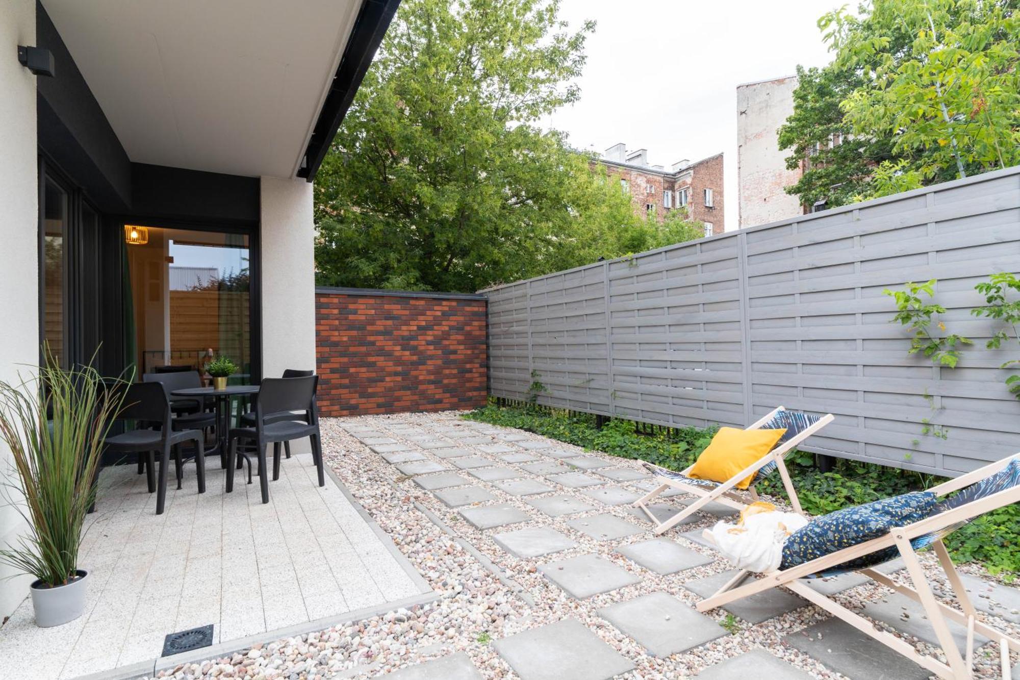 Lineburg Villa Apartments Warszawa Exteriör bild